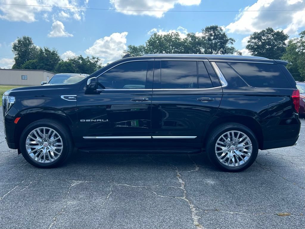 Used 2024 GMC Yukon Denali w/ Advanced Technology Package AWD/4WD image 12