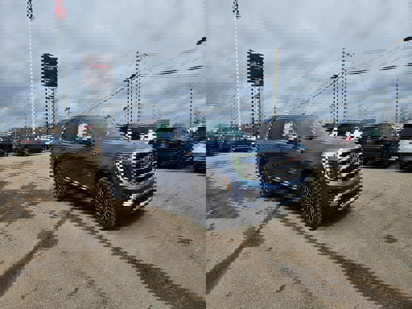 New 2026 GMC Yukon Elevation image 8