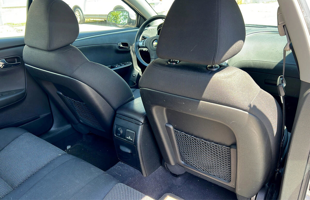 Used 2011 Chevrolet Malibu LT w/ Power Convenience Package image 13