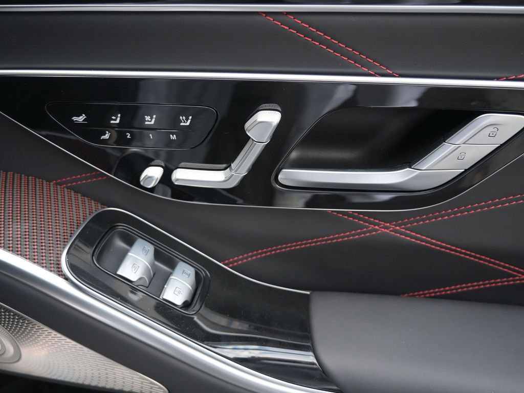 Used 2024 Mercedes-Benz S 63 AMG S w/ Rear Seat Package image 36