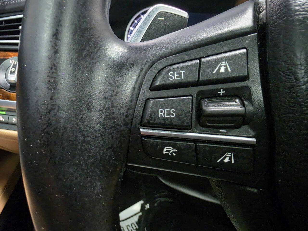 Used 2014 BMW 750i xDrive AWD/4WD image 25