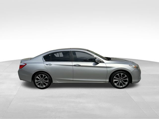 Used 2015 Honda Accord Sport image 6