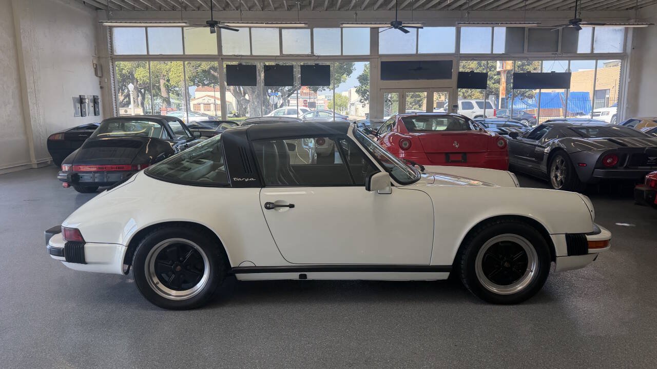 Used 1987 Porsche 911 Carrera RWD image 4