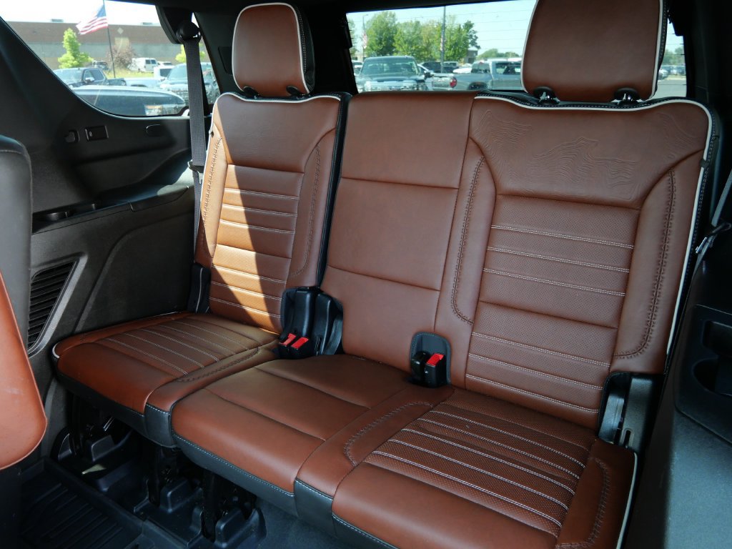 Used 2023 GMC Yukon Denali Ultimate w/ LPO, Floor Liner Package AWD/4WD image 20