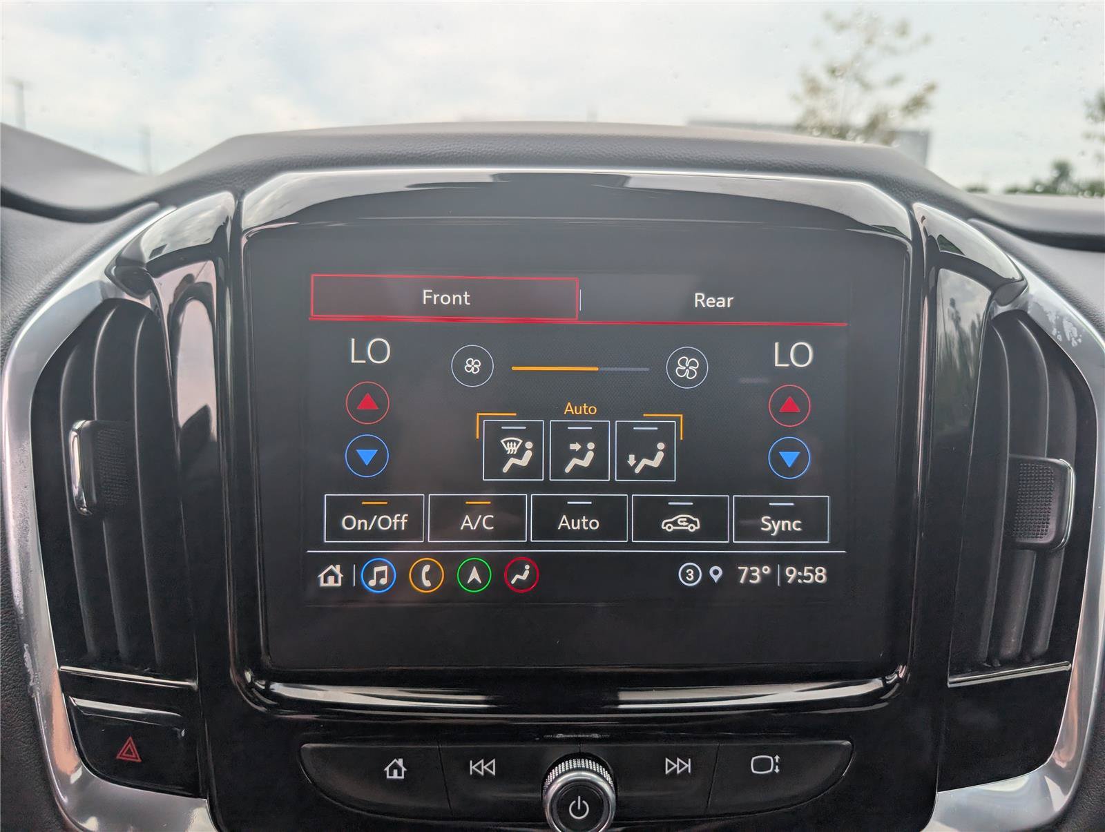 Used 2023 Chevrolet Traverse Premier w/ LPO, Floor Liner Package AWD/4WD image 34