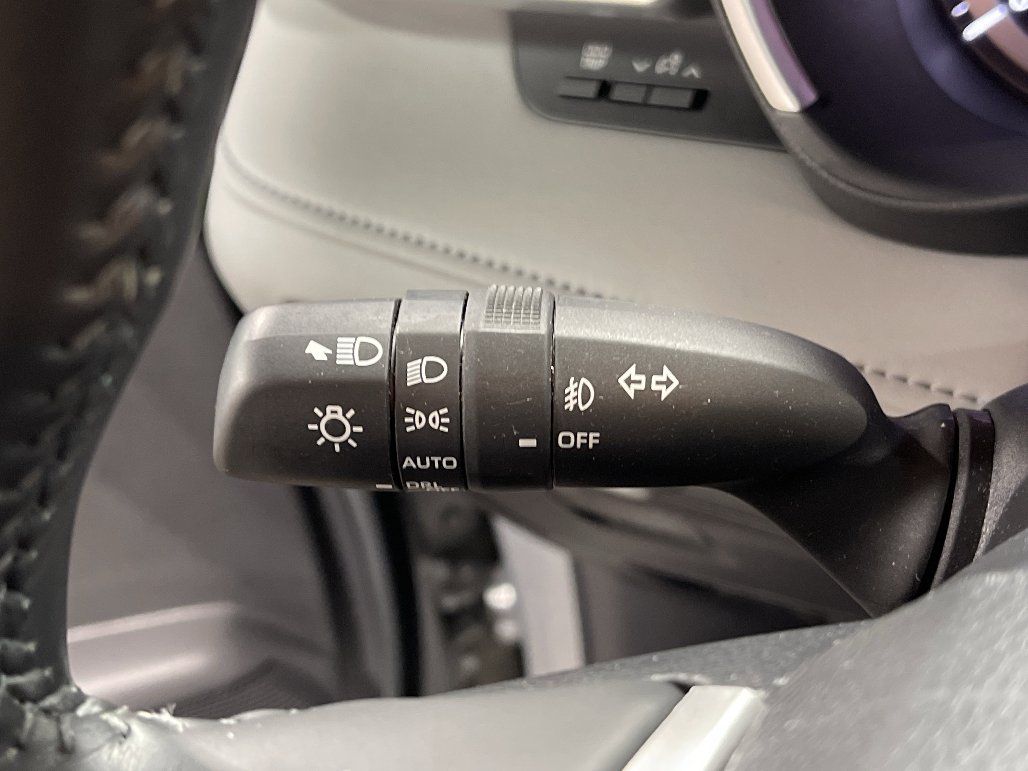 Used 2023 Toyota Highlander XLE image 20