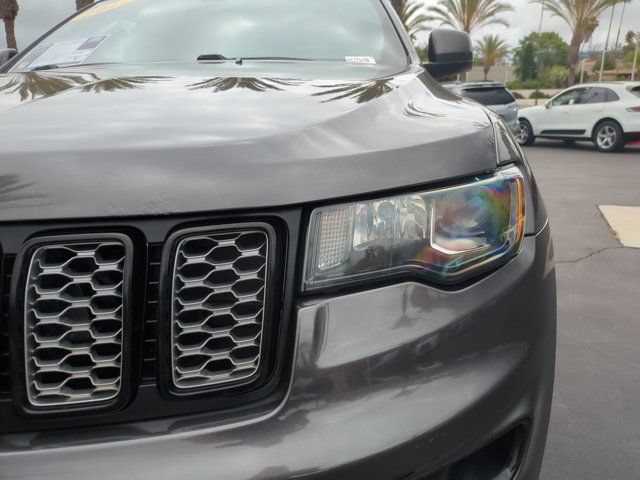 Used 2017 Jeep Grand Cherokee Altitude AWD/4WD image 10