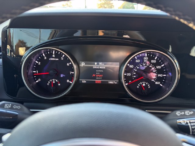 Certified 2024 Kia Carnival EX FWD image 15