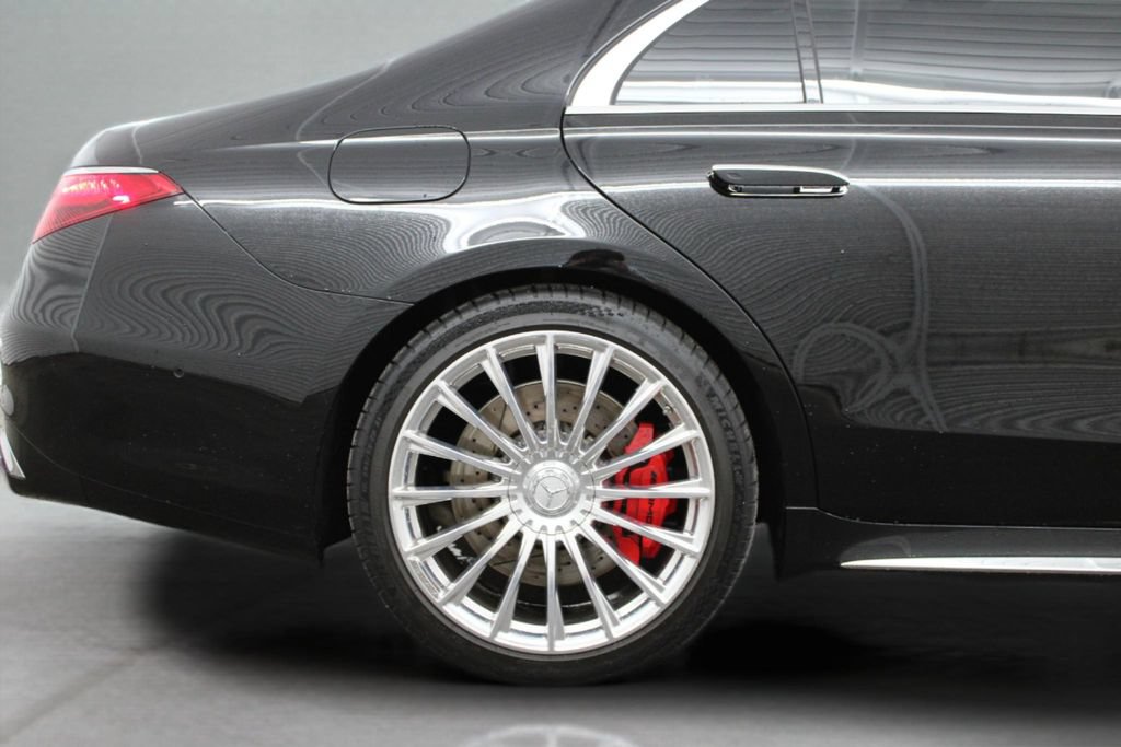 Used 2024 Mercedes-Benz S 63 AMG S image 12