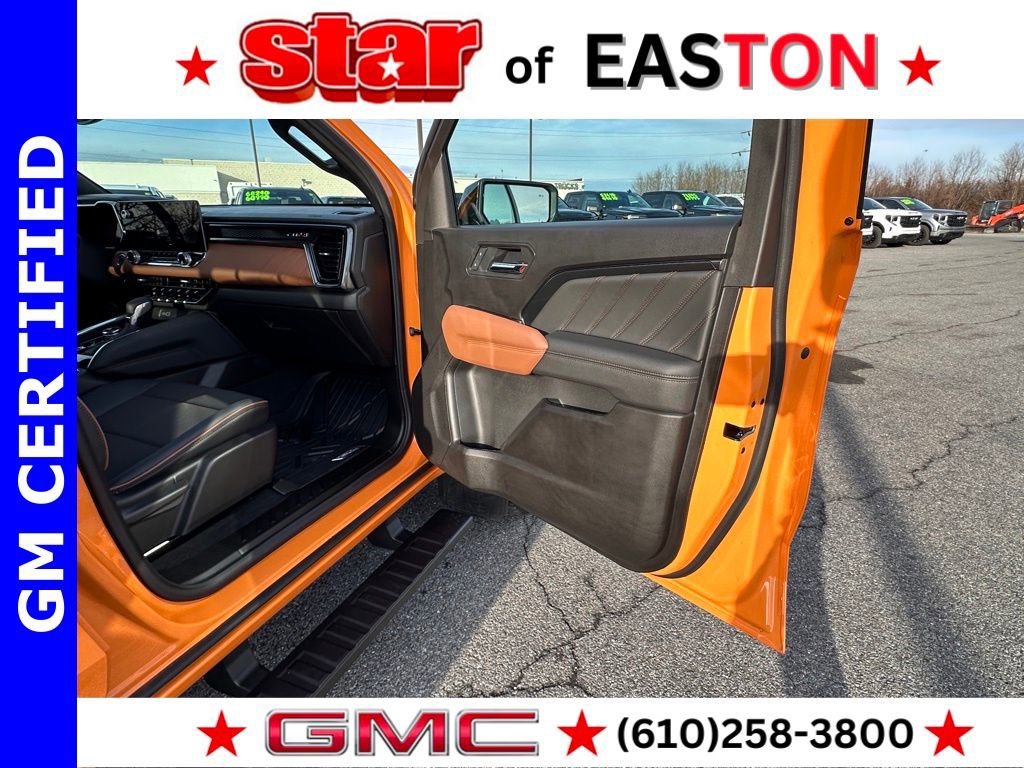 Certified 2025 GMC Canyon AT4 image 13