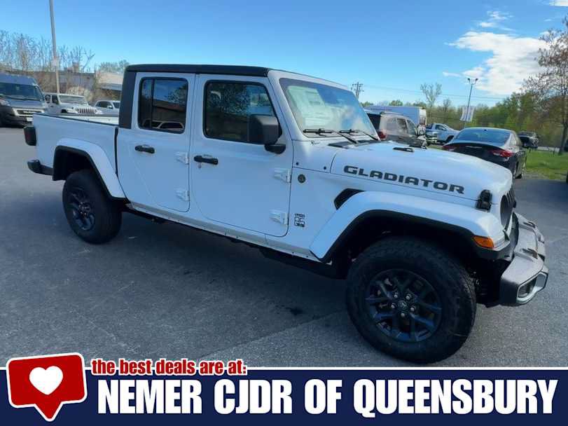 New 2026 Jeep Gladiator Sport AWD/4WD image 2