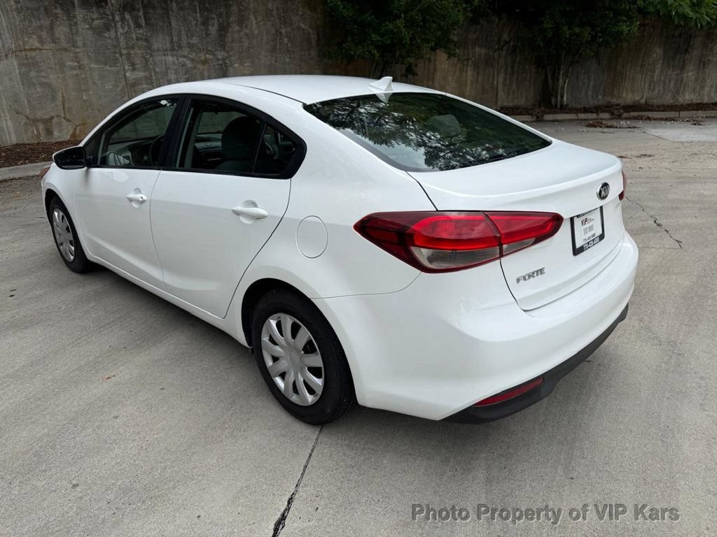 Used 2017 Kia Forte LX FWD image 7