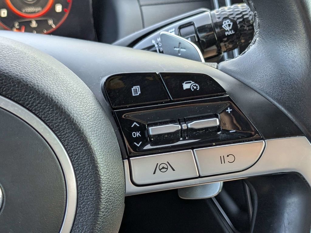 Used 2022 Hyundai Santa Cruz SEL Premium image 23