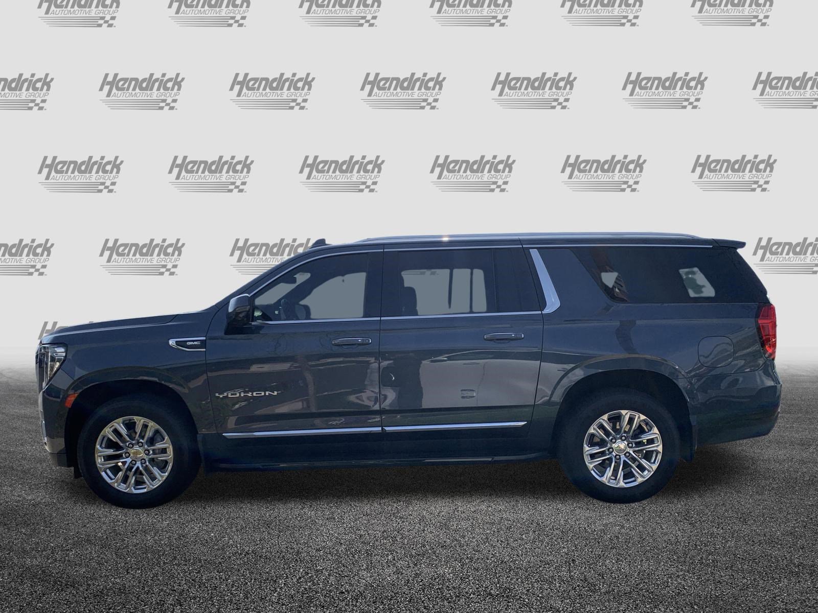 Used 2021 GMC Yukon XL SLT w/ SLT Premium Package image 7