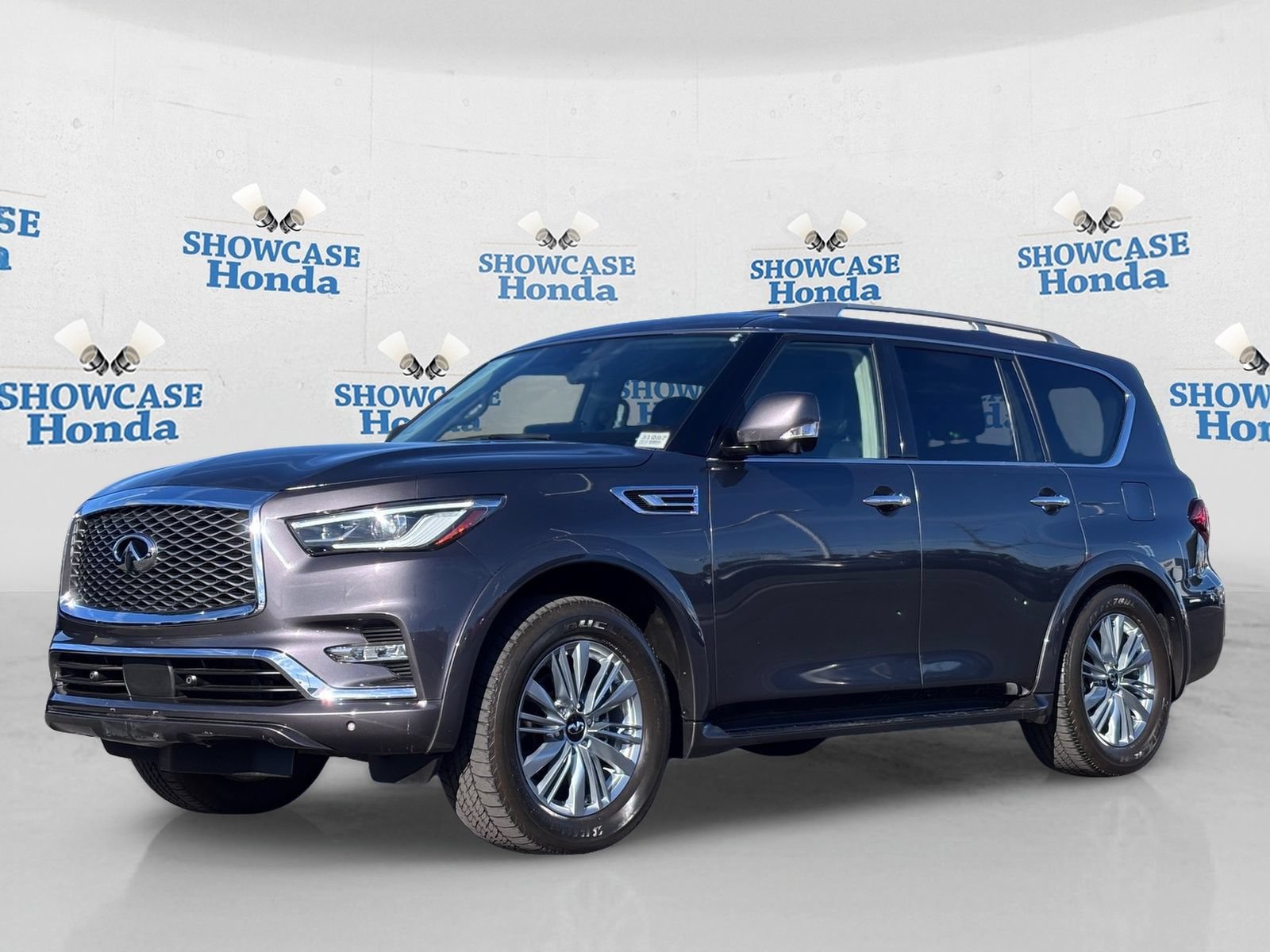 Used 2024 INFINITI QX80 Luxe AWD/4WD image 2