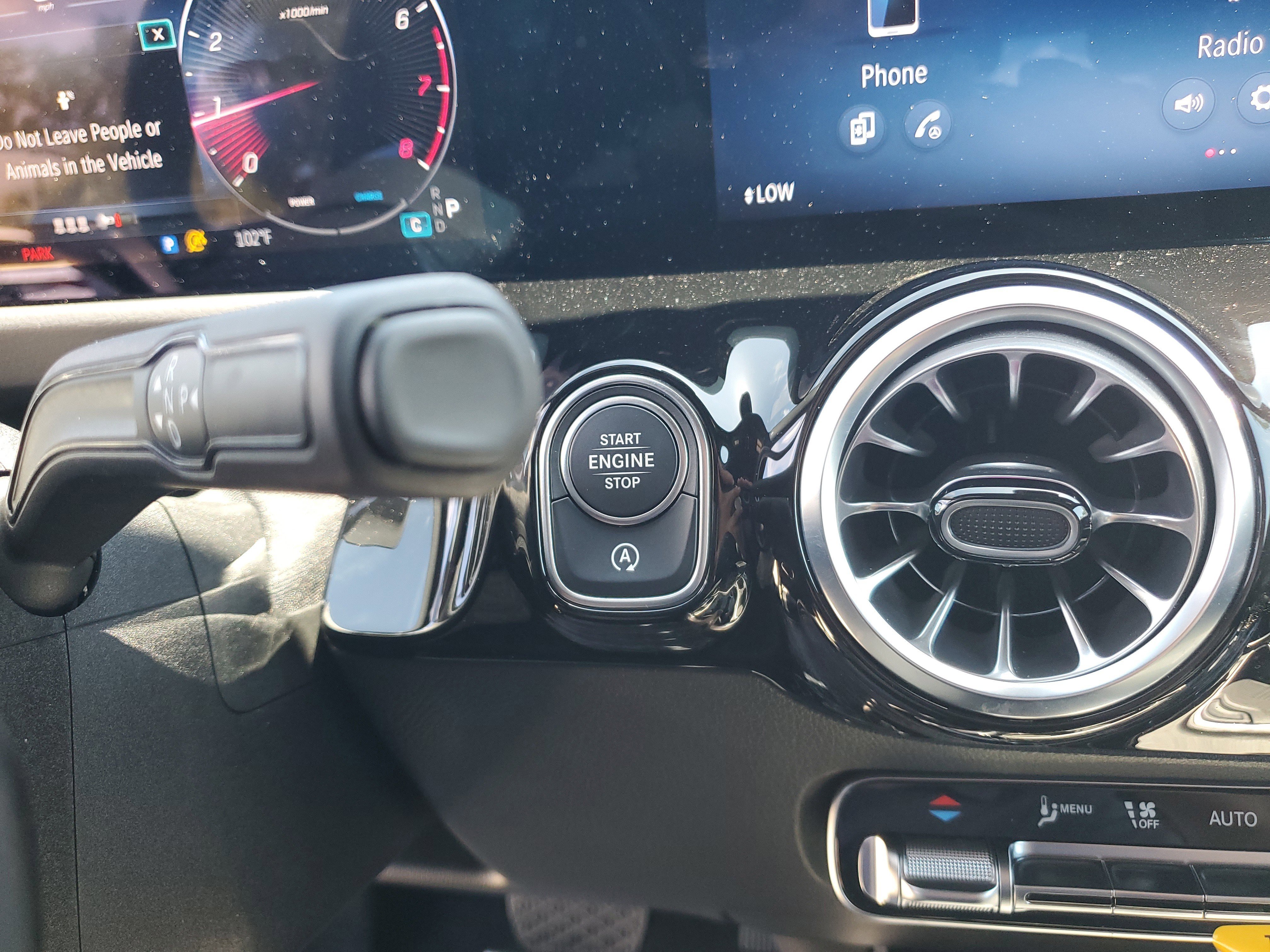 Certified 2025 Mercedes-Benz GLA 250 image 34