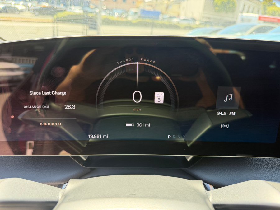 Used 2023 Lucid Air Touring AWD/4WD image 13