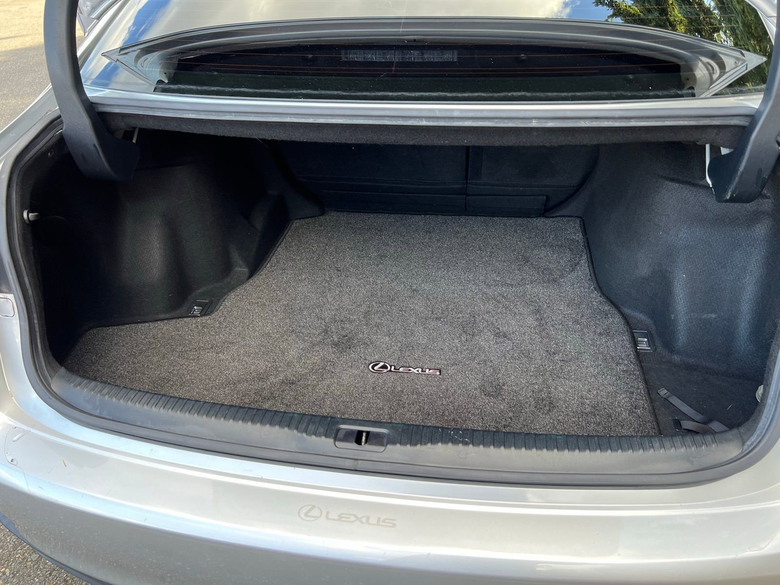 Used 2017 Lexus IS 200t F Sport image 13