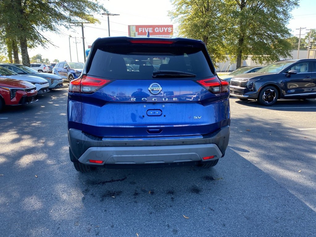 Used 2021 Nissan Rogue SV image 6