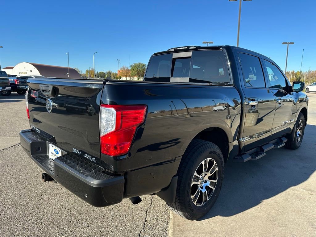 Used 2020 Nissan Titan SV w/ SV Convenience Package image 5