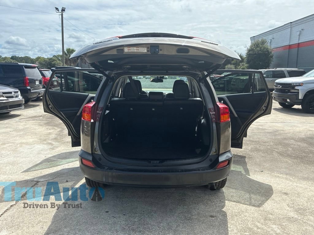 Used 2015 Toyota RAV4 Limited w/ Technology Package FWD image 16