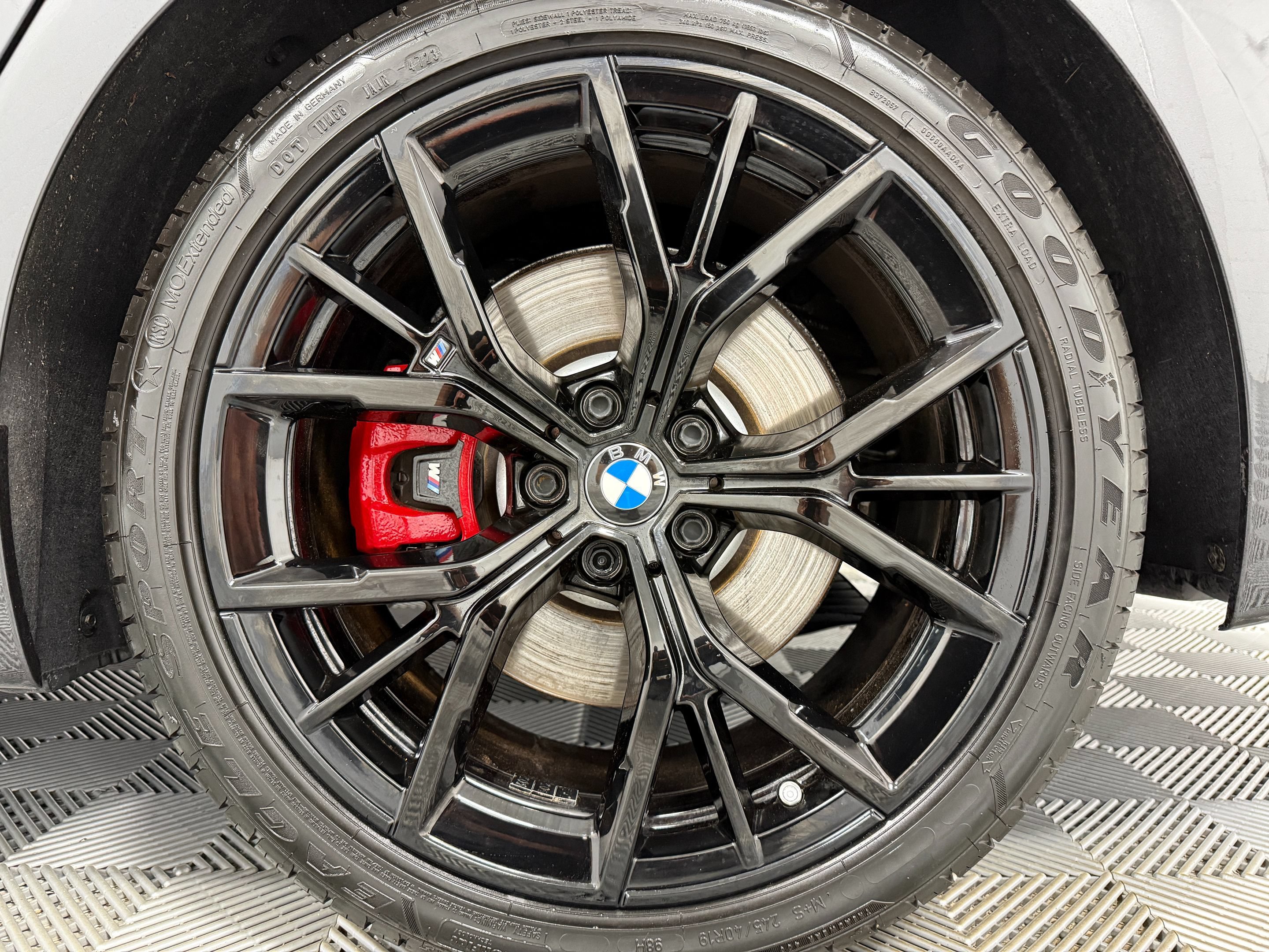 Used 2023 BMW 530i xDrive w/ M Sport Package AWD/4WD image 34
