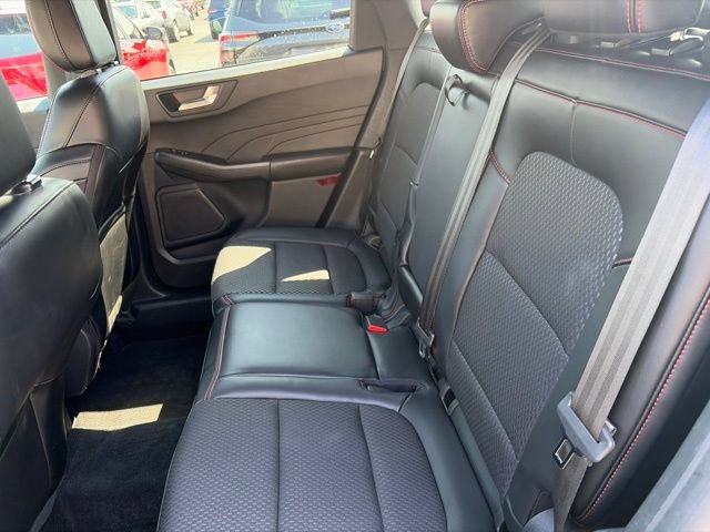 Used 2024 Ford Escape ST-Line w/ Tech Pack #1 AWD/4WD image 9