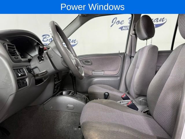 Used 2001 Chevrolet Tracker 4WD w/ Preferred Equipment Group image 11