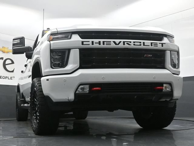 Used 2021 Chevrolet Silverado 2500 LTZ w/ LTZ Plus Package AWD/4WD image 3