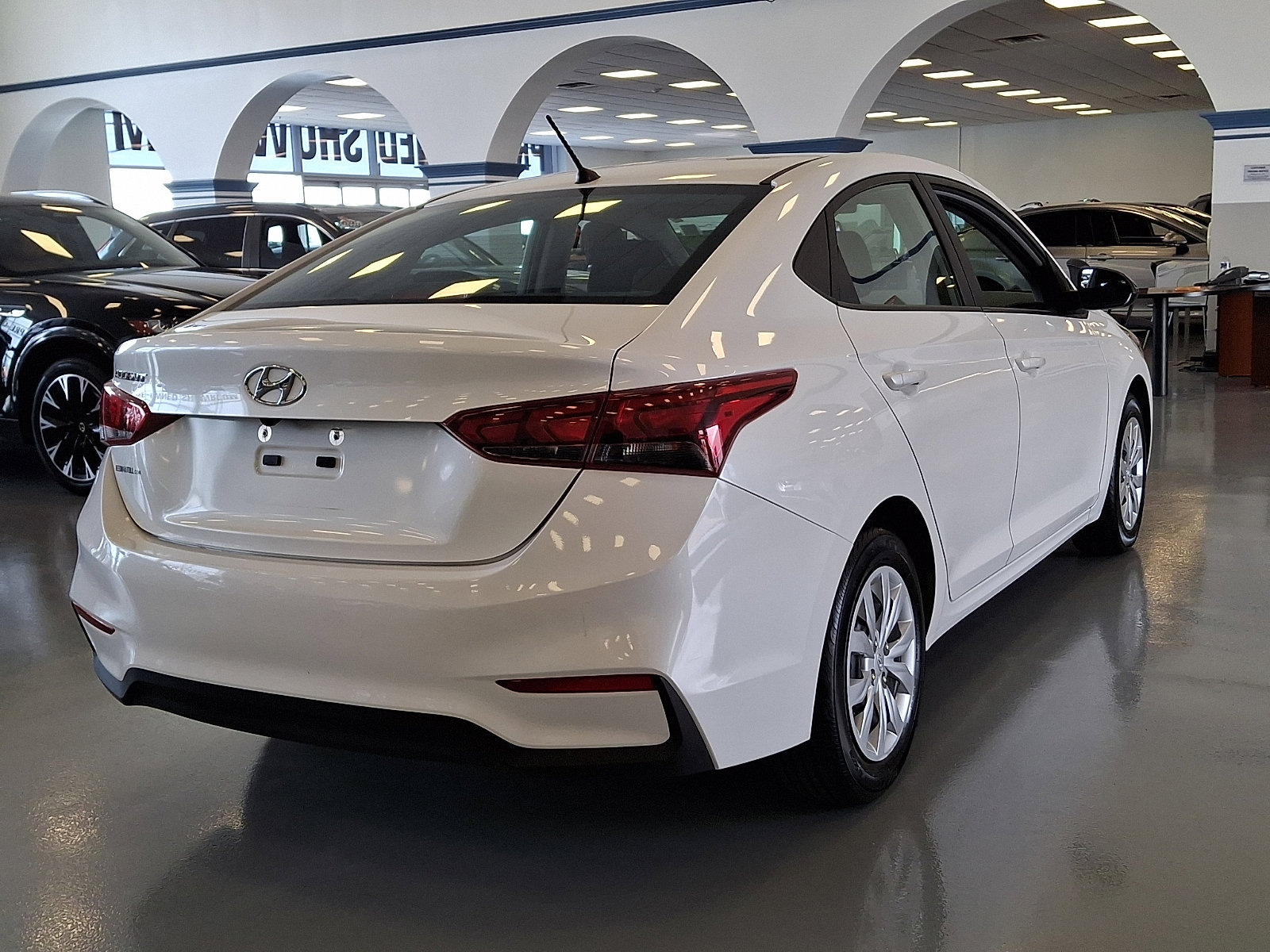 Used 2021 Hyundai Accent SE image 6