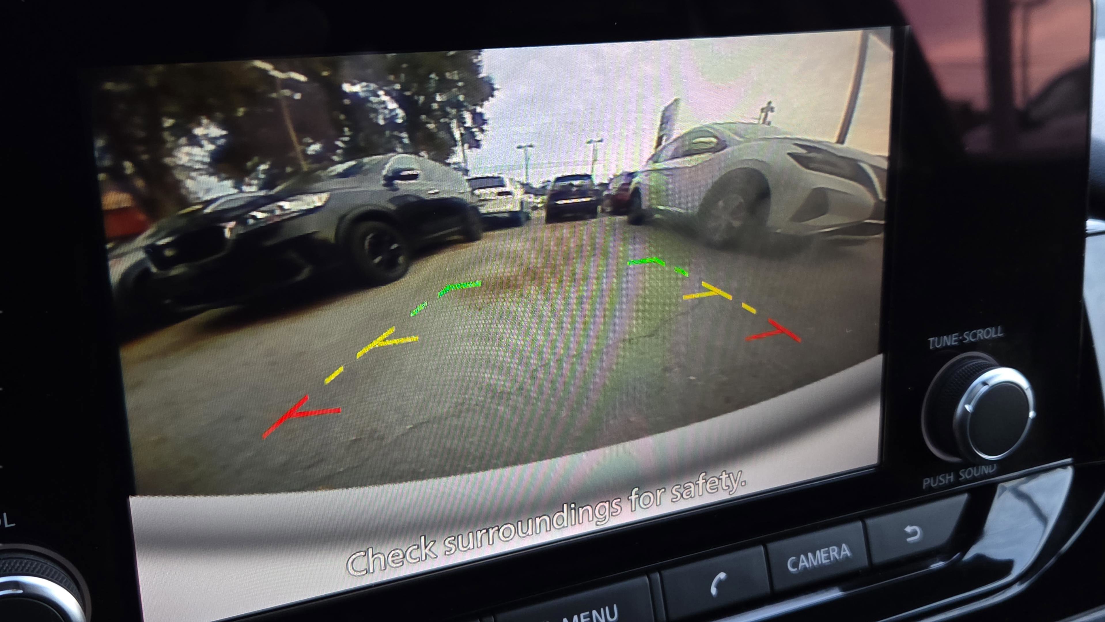 Used 2024 Nissan Pathfinder SV image 25