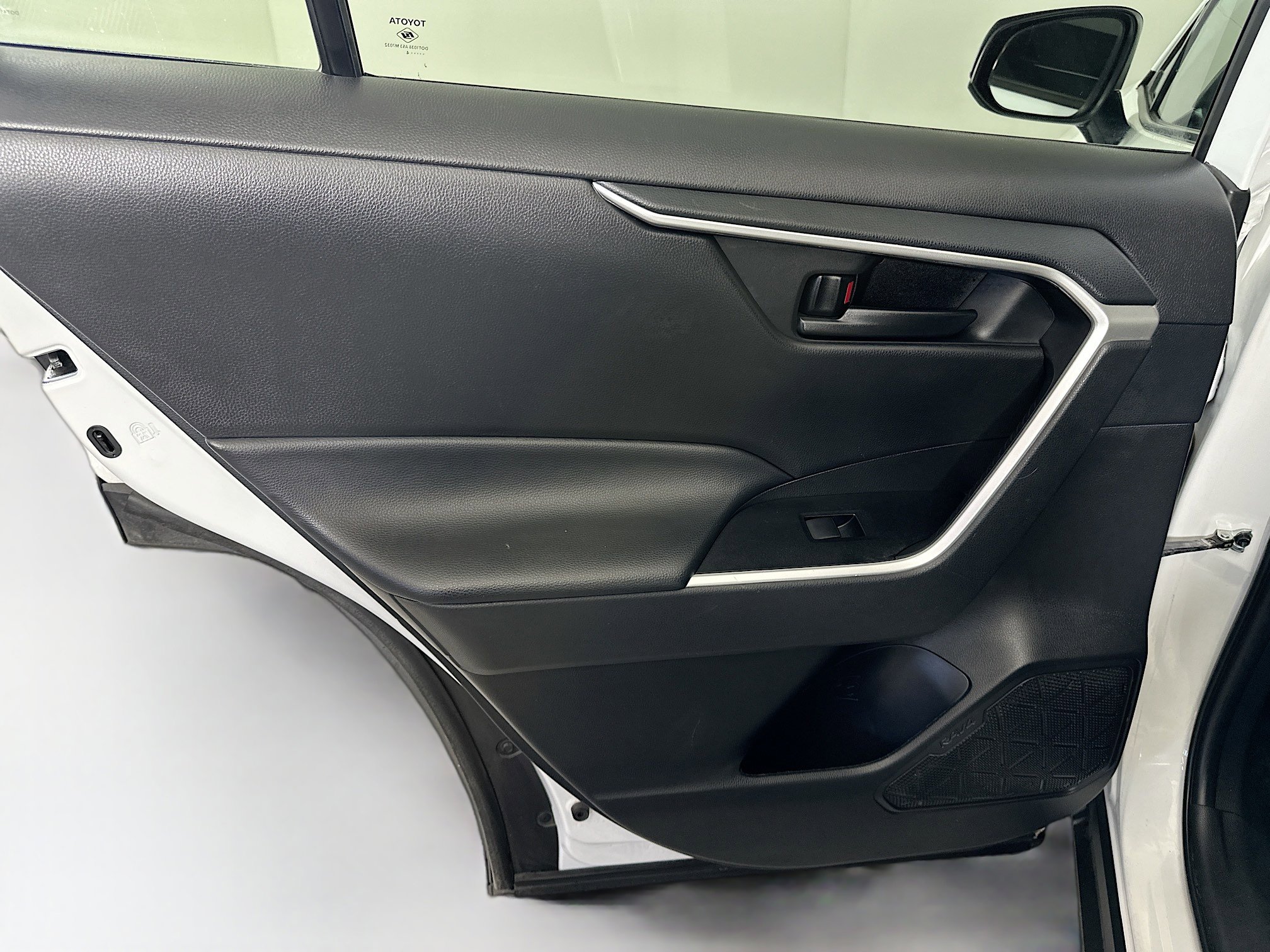 Used 2024 Toyota RAV4 LE image 25