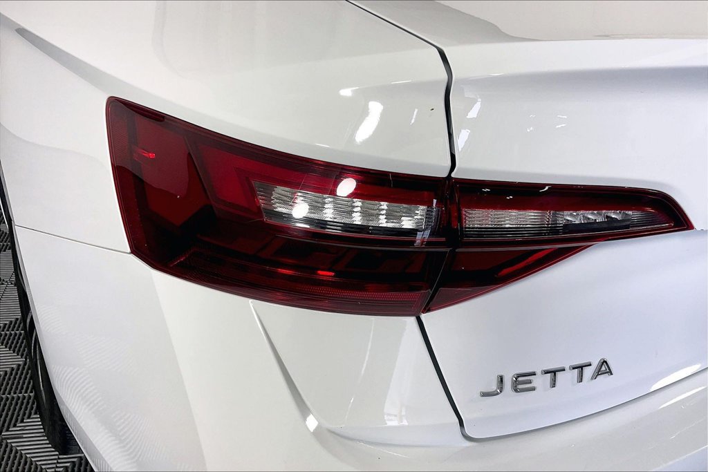 Used 2024 Volkswagen Jetta Sport FWD image 36