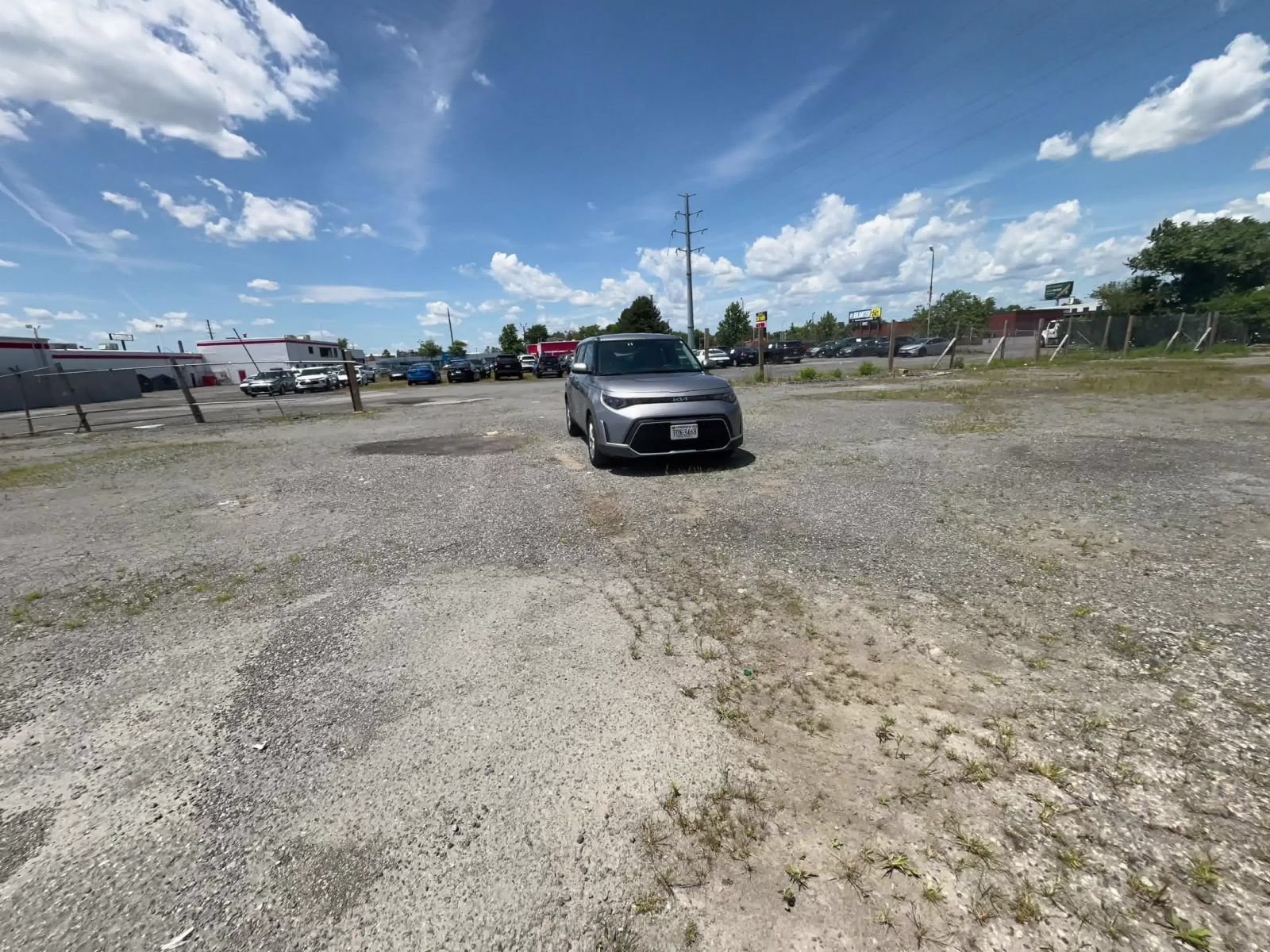 Used 2025 Kia Soul LX w/ LX Technology Package FWD image 11