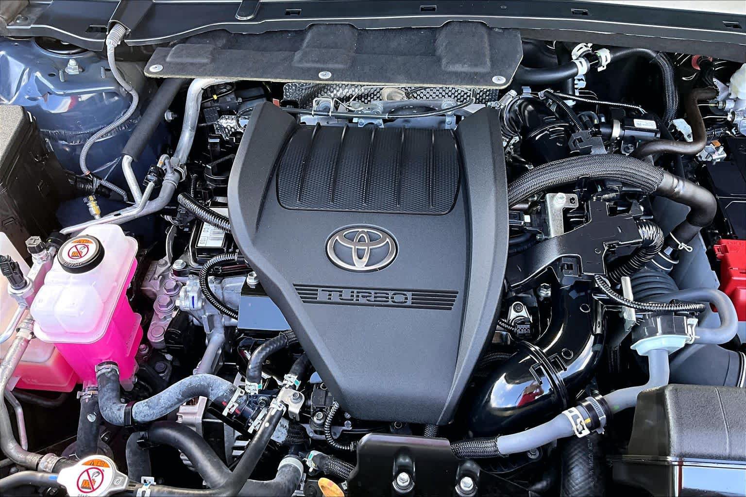 Used 2025 Toyota Grand Highlander AWD image 33