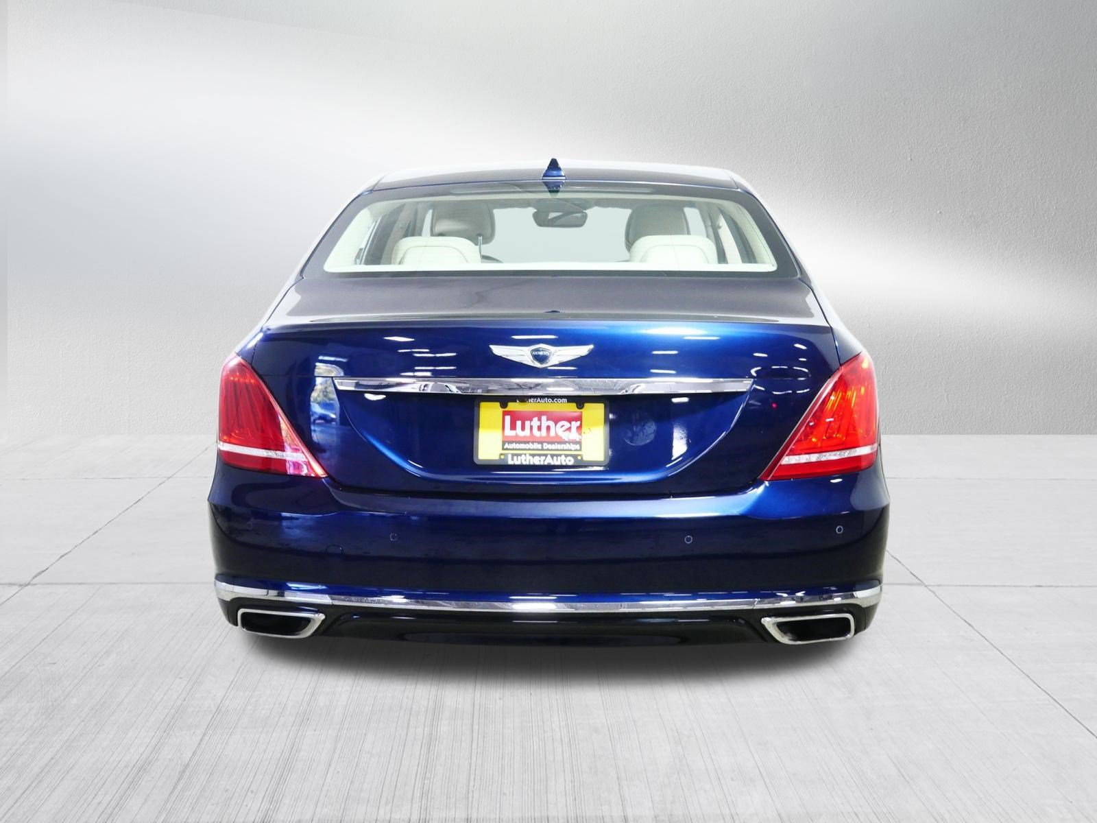 Used 2018 Genesis G90 3.3T Premium AWD/4WD image 6