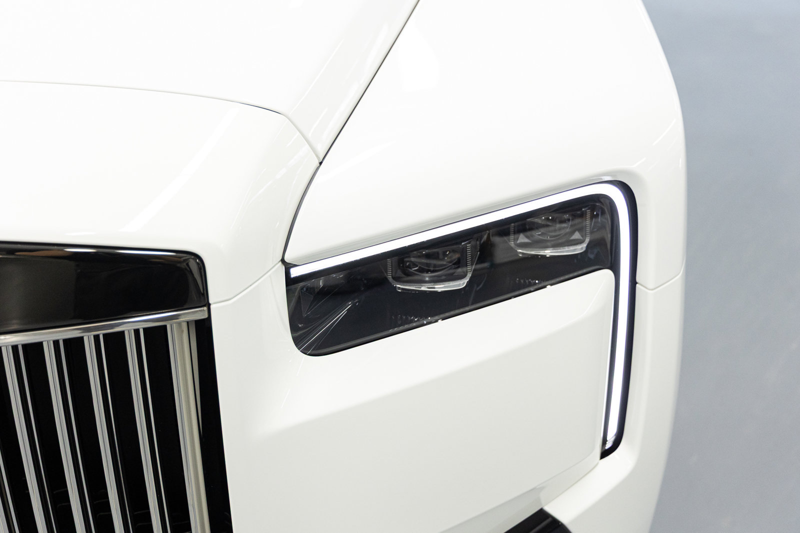 New 2026 Rolls-Royce Cullinan Black Badge AWD/4WD image 11