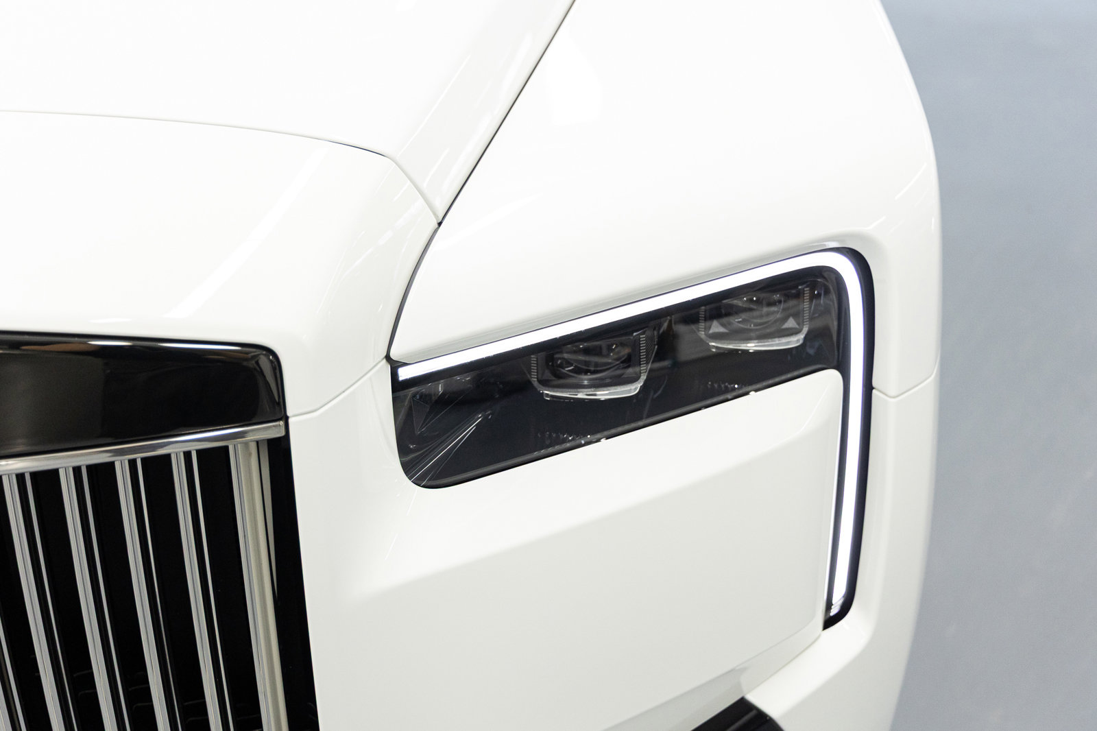 New 2026 Rolls-Royce Cullinan Black Badge image 11