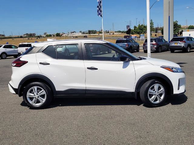 Used 2024 Nissan Kicks S FWD image 3