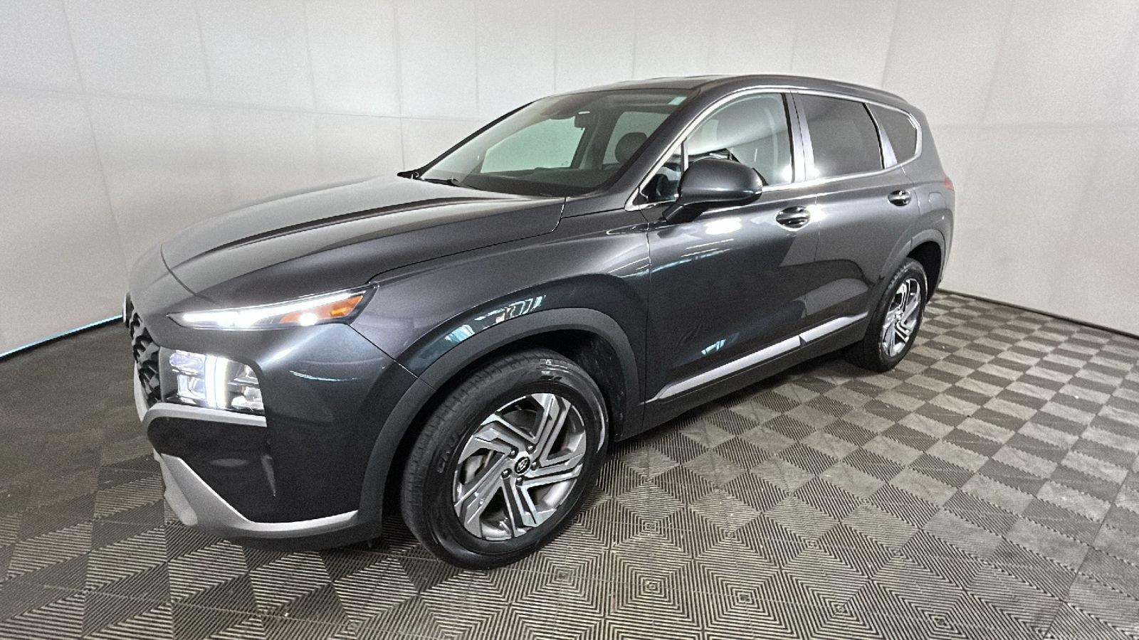 Certified 2023 Hyundai Santa Fe SE FWD image 8