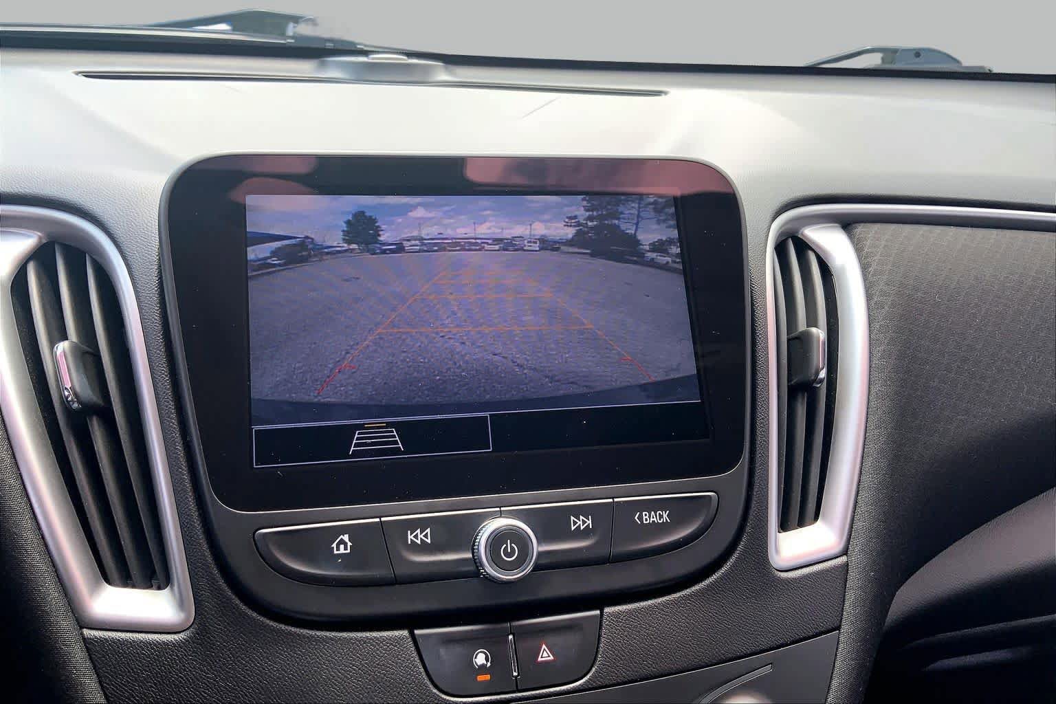 Used 2021 Chevrolet Malibu LS FWD image 27