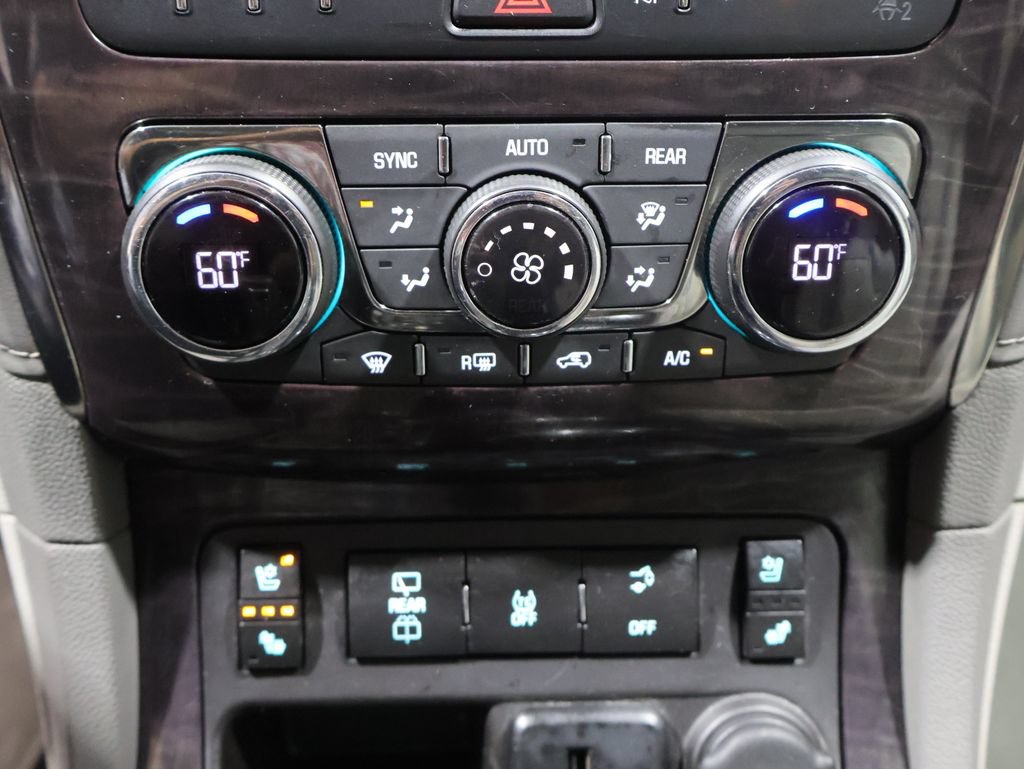 Used 2017 Buick Enclave Premium AWD/4WD image 30