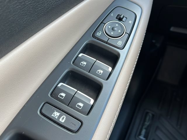 Used 2020 Hyundai Santa Fe Limited AWD/4WD image 20