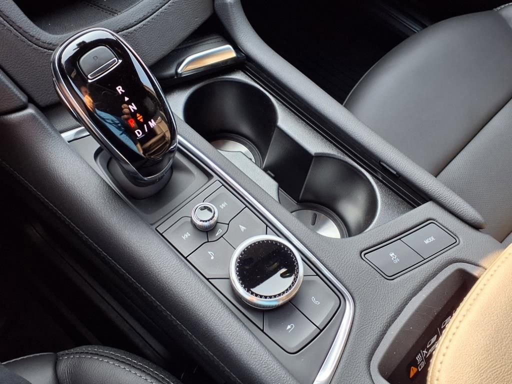 New 2025 Cadillac XT5 Premium Luxury w/ LPO, Floor Liner Package image 21