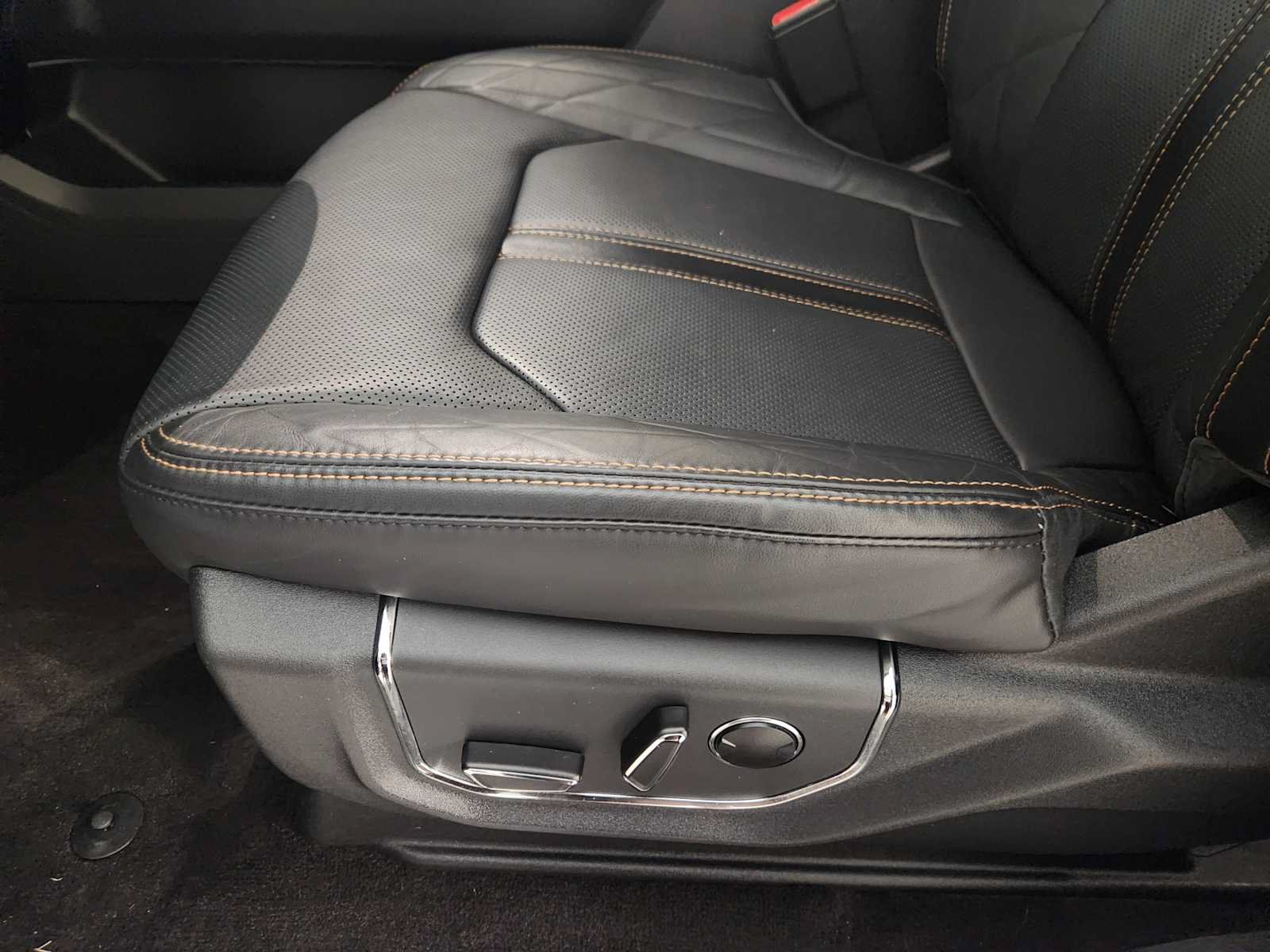 Used 2023 Ford Expedition Platinum RWD image 24