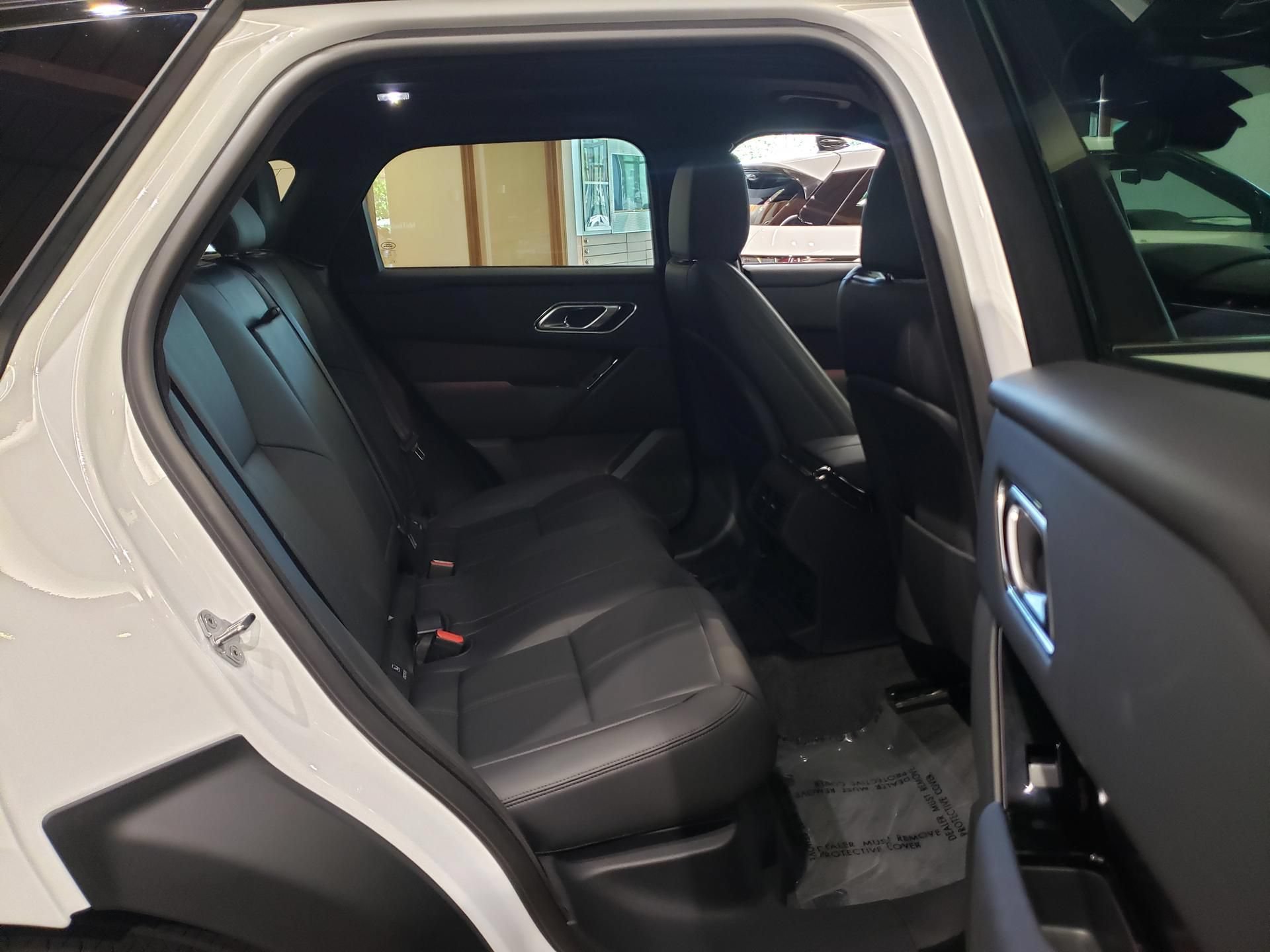 New 2026 Land Rover Range Rover Velar Dynamic SE AWD/4WD image 12