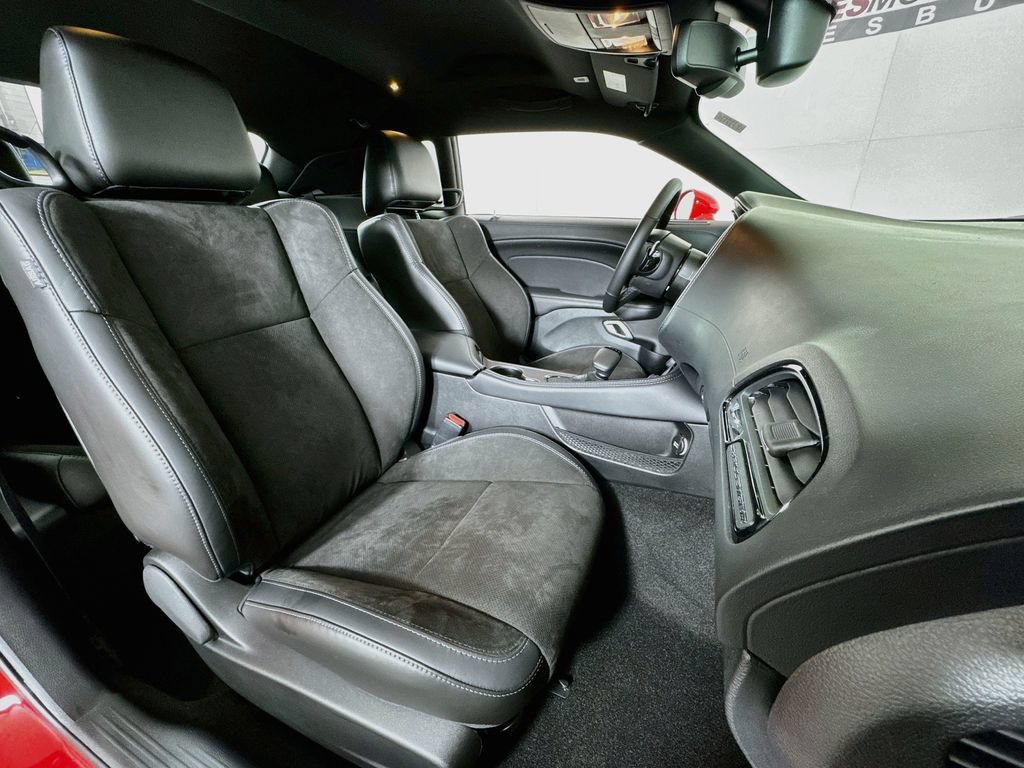 Used 2023 Dodge Challenger R/T w/ Plus Package RWD image 28
