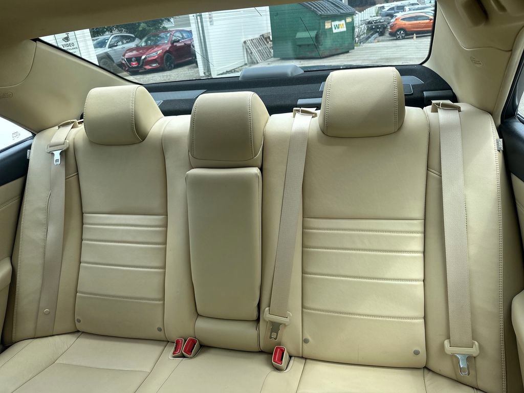 Used 2017 Toyota Camry XLE w/ Protection Package (Q2) FWD image 19