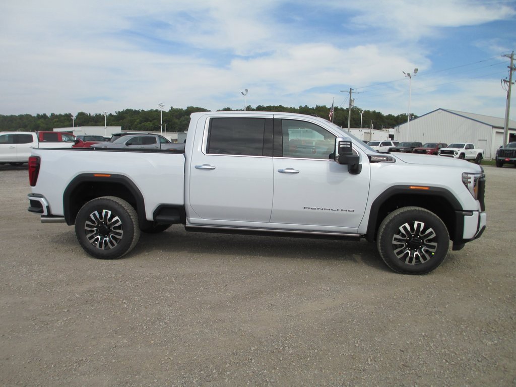 New 2026 GMC Sierra 2500 Denali Ultimate image 3