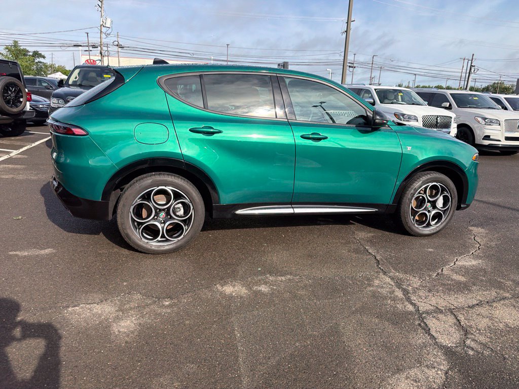 Used 2024 Alfa Romeo Tonale Ti AWD/4WD image 6